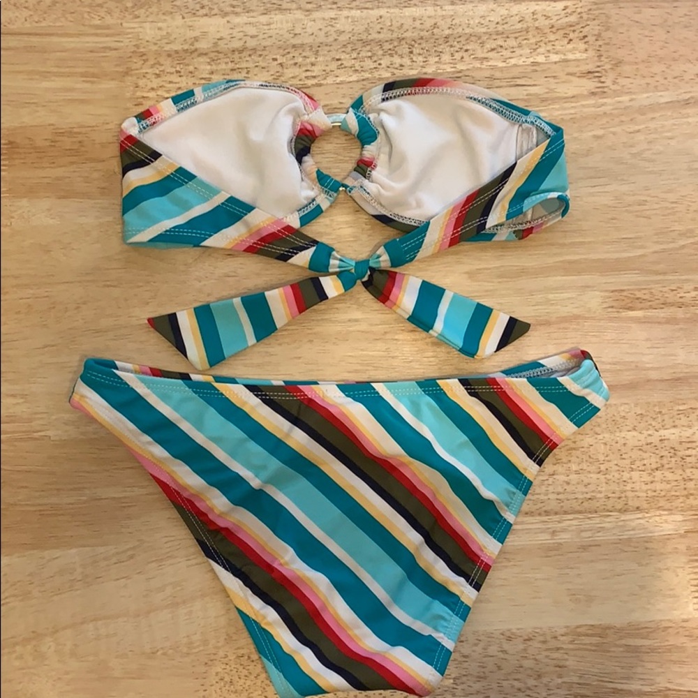 👙 Bikini 👙 - Picture 2 of 4